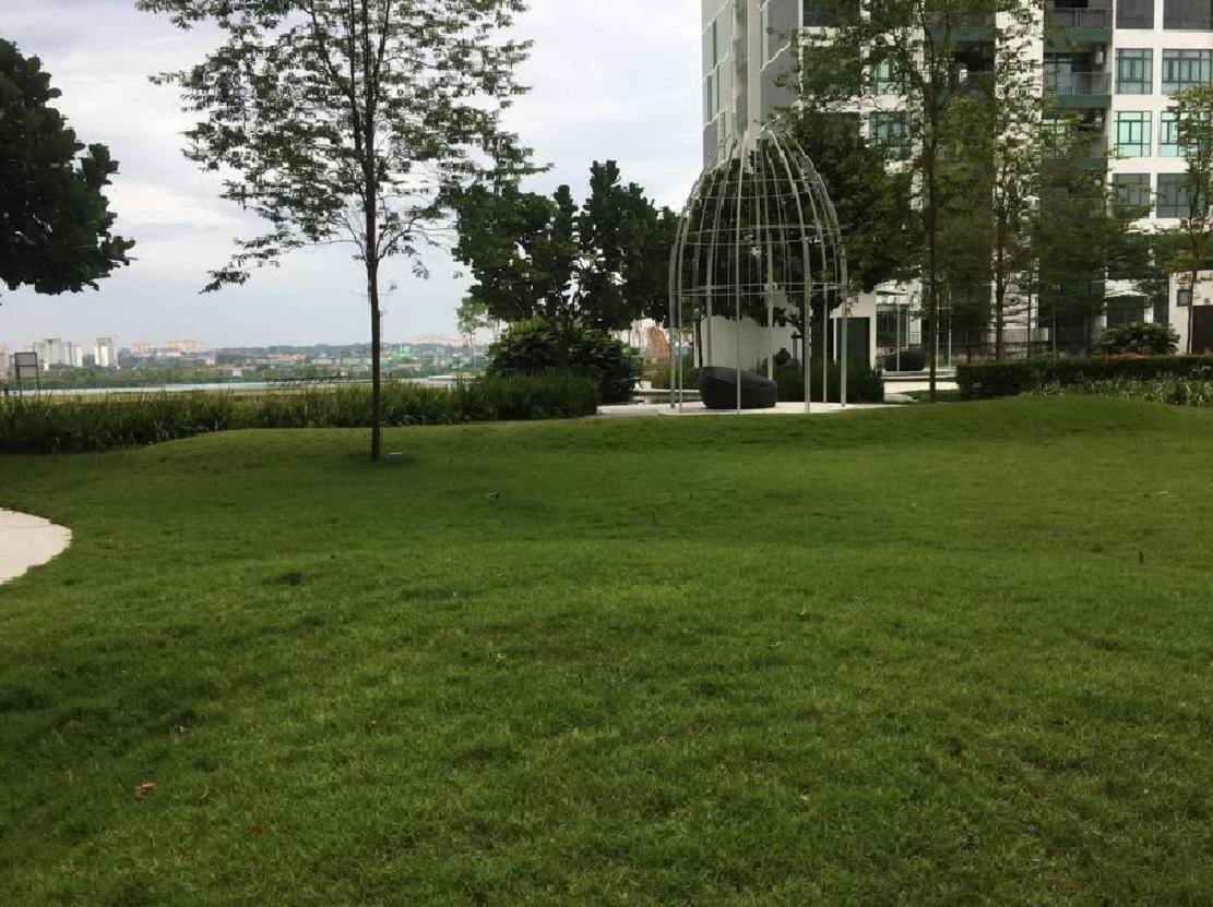 Homenest Jb City Poolview Suite By Cozy Home Johor Bahru Exterior foto